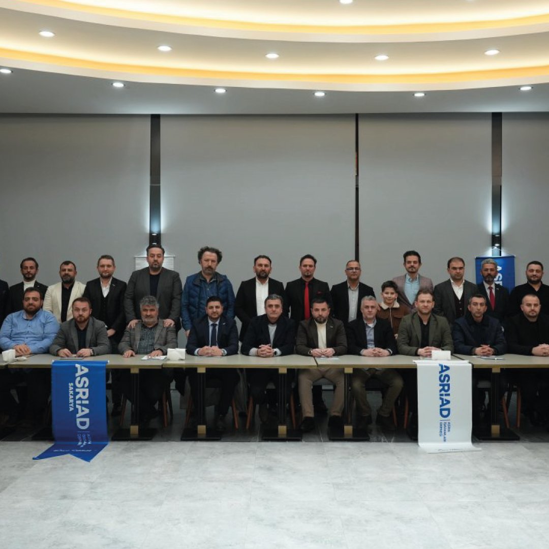 ASRİAD 2025 Değerlendirme Toplantısı, iş dünyası vizyonu, ekonomik analizler, hedefler ve stratejik projelerle üyeleri bir araya getiriyor küresel bakışla
