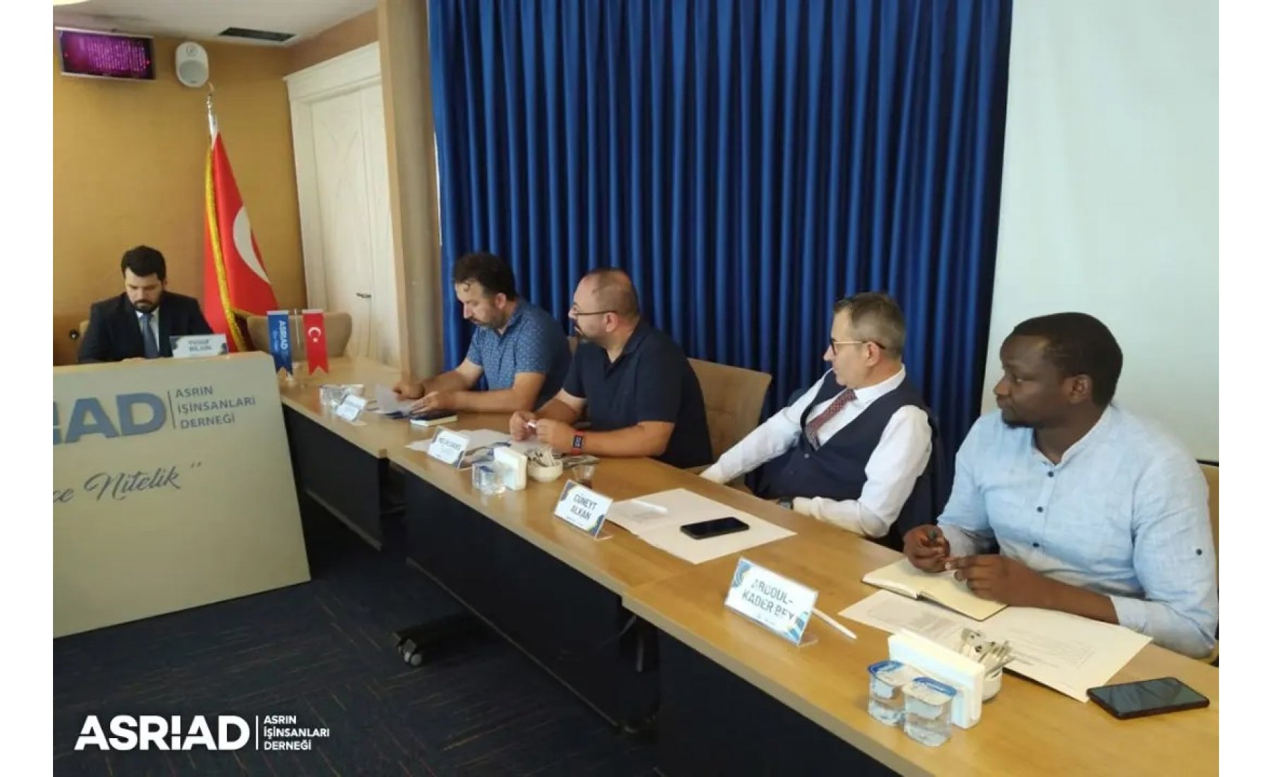 ASRİAD Dış İlişkiler Şube Başkanları Toplantısı, Genel Başkanımız Cemil Yıldız’ın, Dış İlişkilerden Sorumlu Genel Başkan Yardımcısı Yusuf Bilgin’in katılım